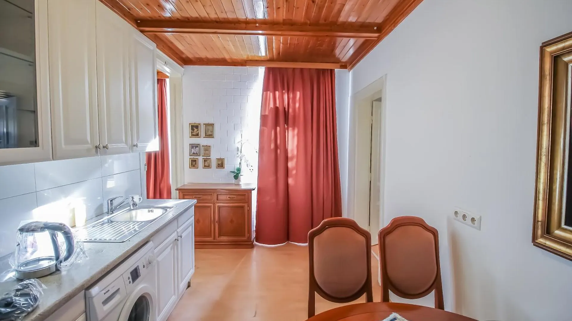 Cozy Rooms In Pragerstrasse location