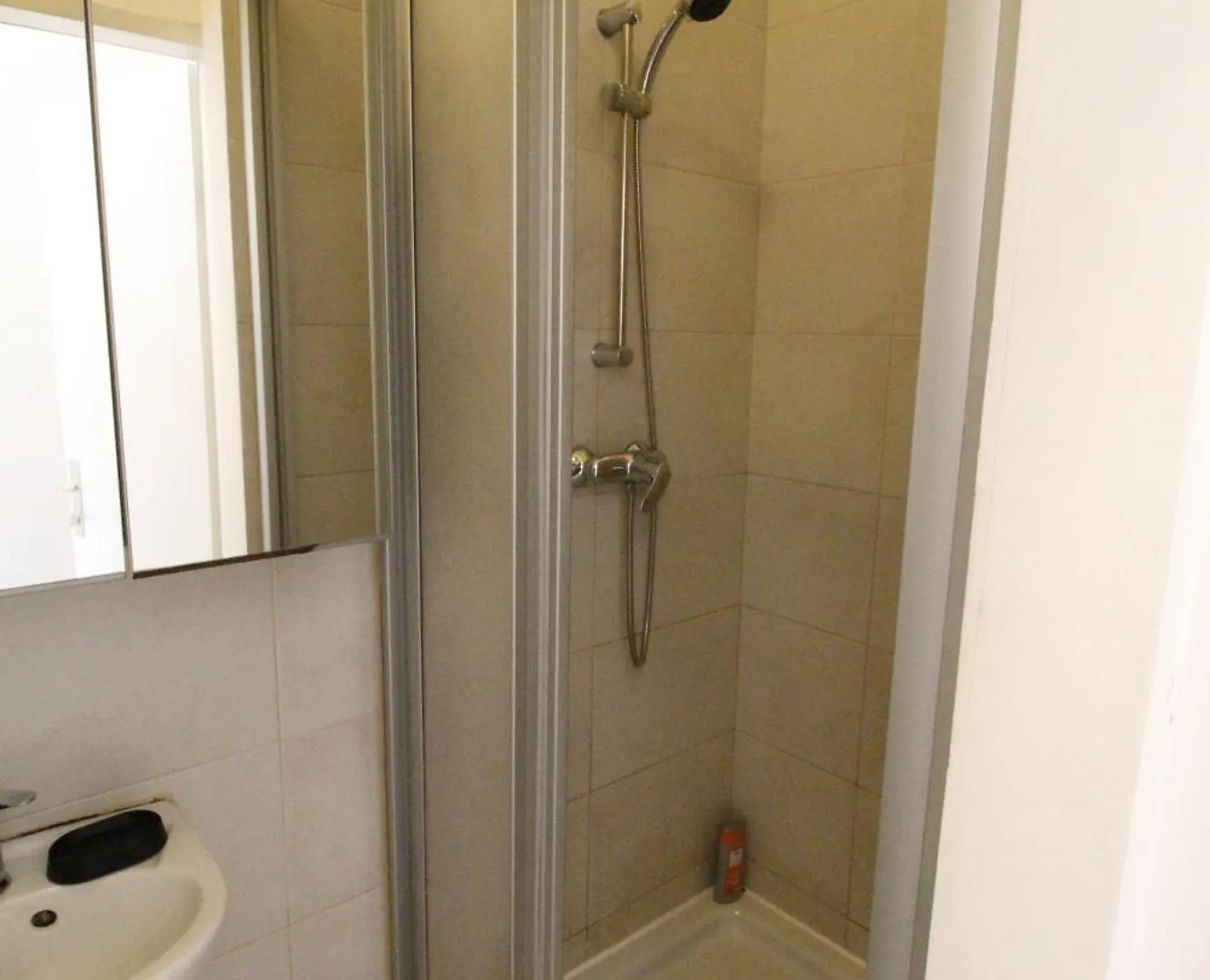 Cozy Rooms In Pragerstrasse Vienna Homestay