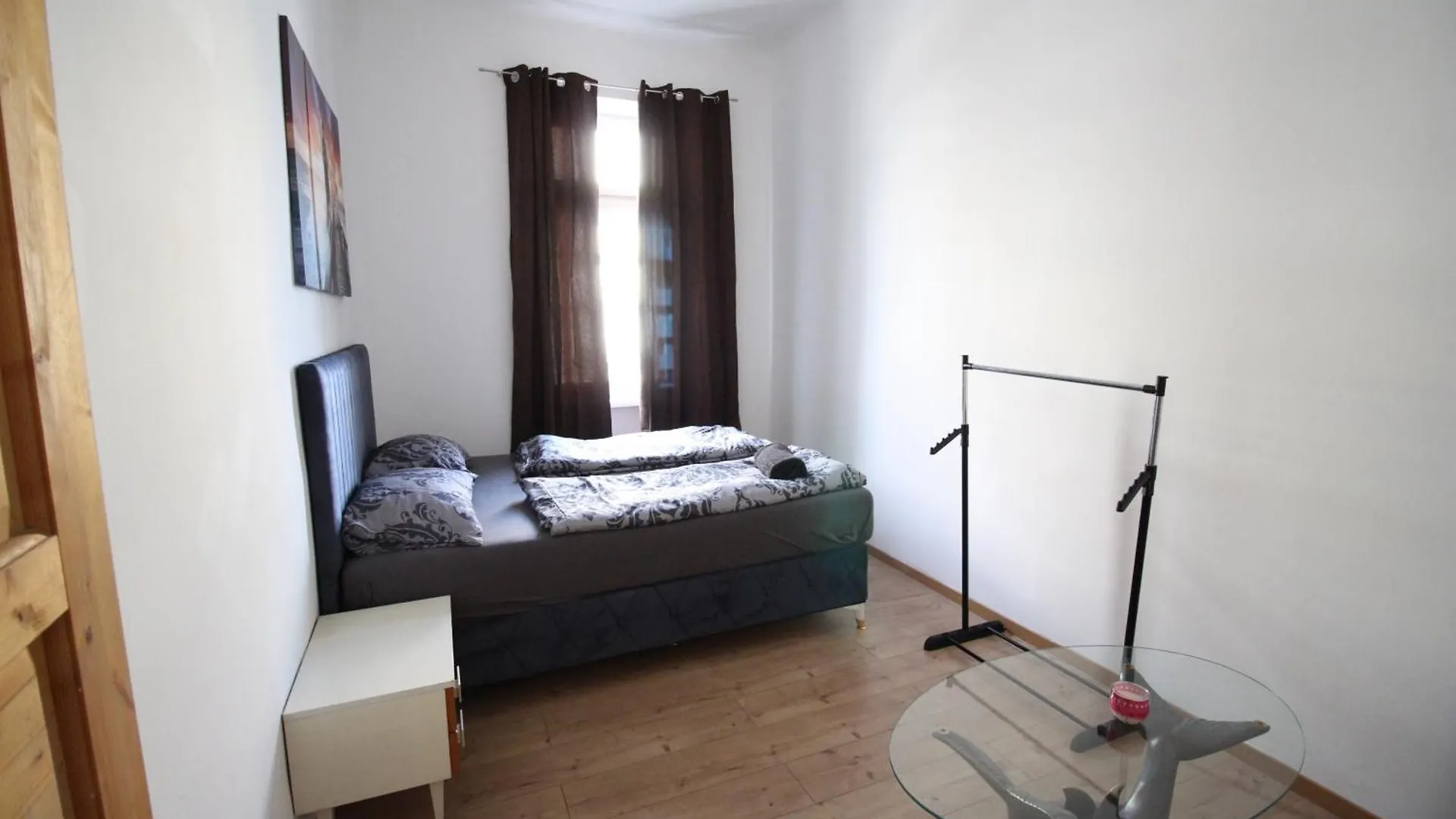 Cozy Rooms In Pragerstrasse Vienna Austria