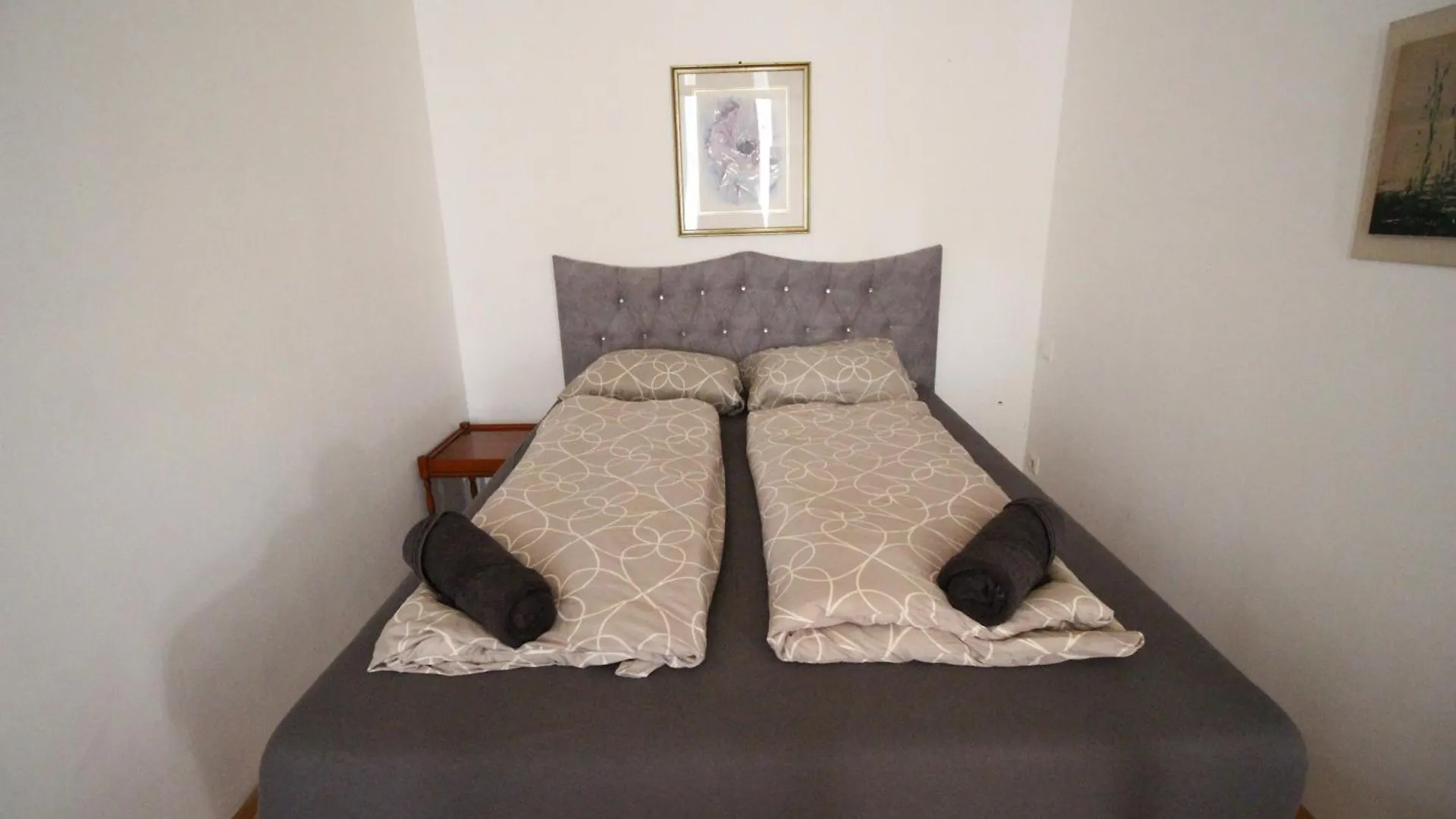Cozy Rooms In Pragerstrasse Vienna
