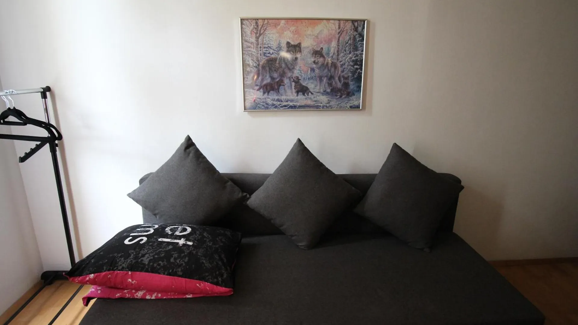 Cozy Rooms In Pragerstrasse Vienna Austria