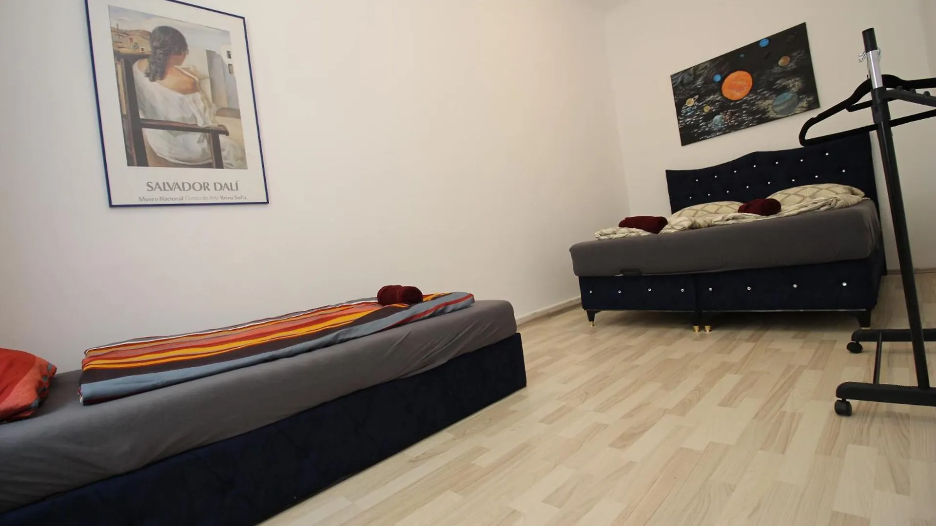 Cozy Rooms In Pragerstrasse Vienna